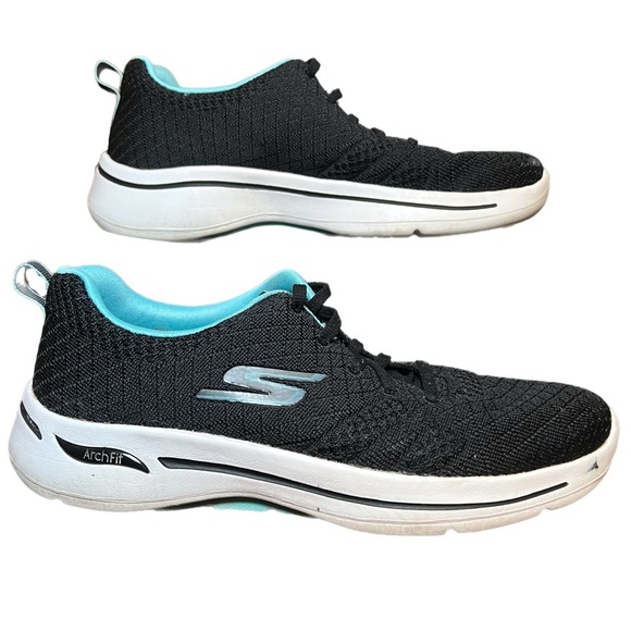 Skechers Women's Go Walk Arch Fit Unify Sneaker - Size 8.5 - Picture 4 of 7